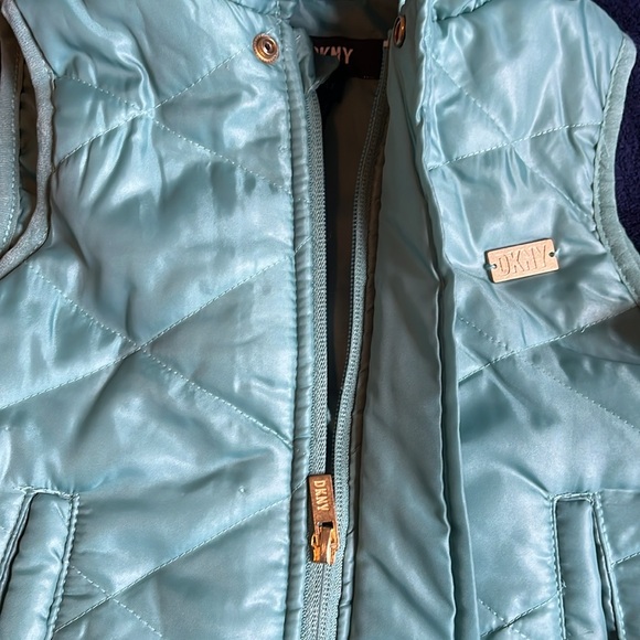 DKNY 4T Hoodie Vest Girls Green - Picture 4 of 8